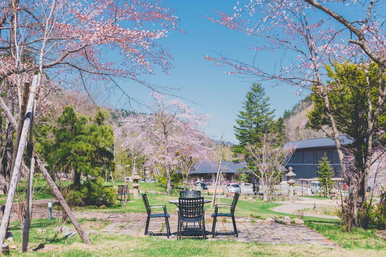 Okujozankei Onsen Kasho Gyoen Hotel Sapporo Luaran gambar